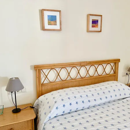 New! Con Piscina Y Balcon A 2 Minutos De La Playa. Wi-fi *