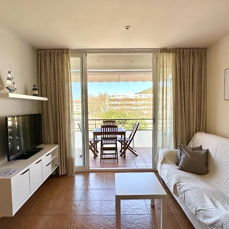 New! Con Piscina Y Balcon A 2 Minutos De La Playa. Wi-fi