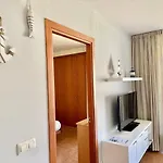New! Con Piscina Y Balcon A 2 Minutos De La Playa. Wi-fi Апартаменты Л'Эстартит