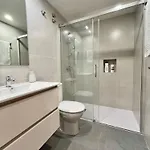 New! Con Piscina Y Balcon A 2 Minutos De La Playa. Wi-fi *