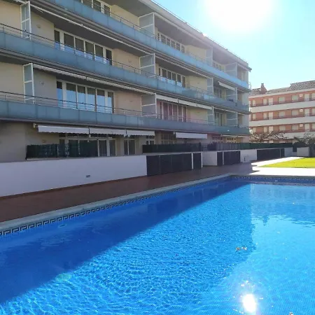 New! Con Piscina Y Balcon A 2 Minutos De La Playa. Wi-fi *